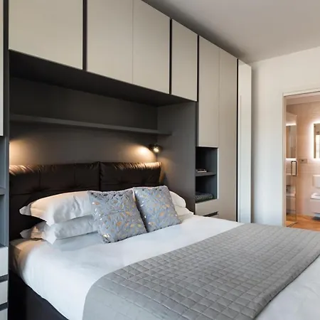 Apartment Idyllia - Lumina Rooftop Penthouse In Trastevere Rom