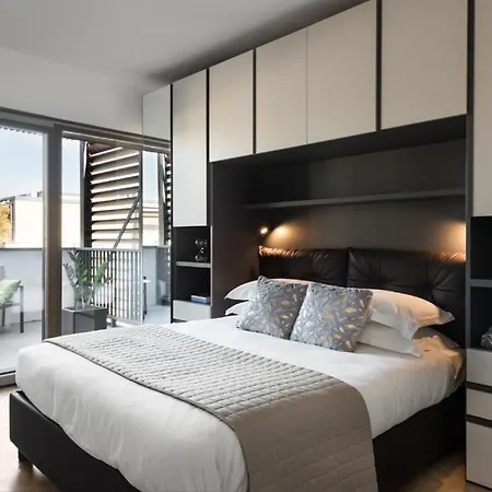 Idyllia - Lumina Rooftop Penthouse In Trastevere Apartment *