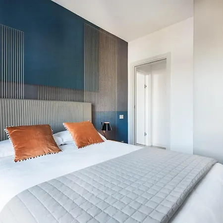 Idyllia - Lumina Rooftop Penthouse In Trastevere Apartment *